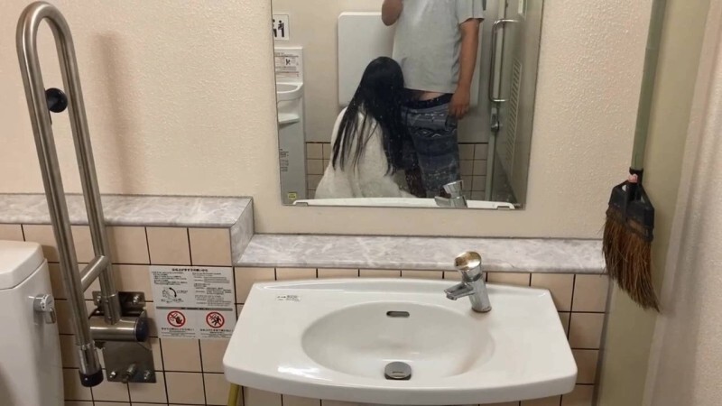 FC2-PPV-4672645 A part-time worker at a company can do whatever he wants to a pregnant woman who has no money in the middle of the night in the toilet lol