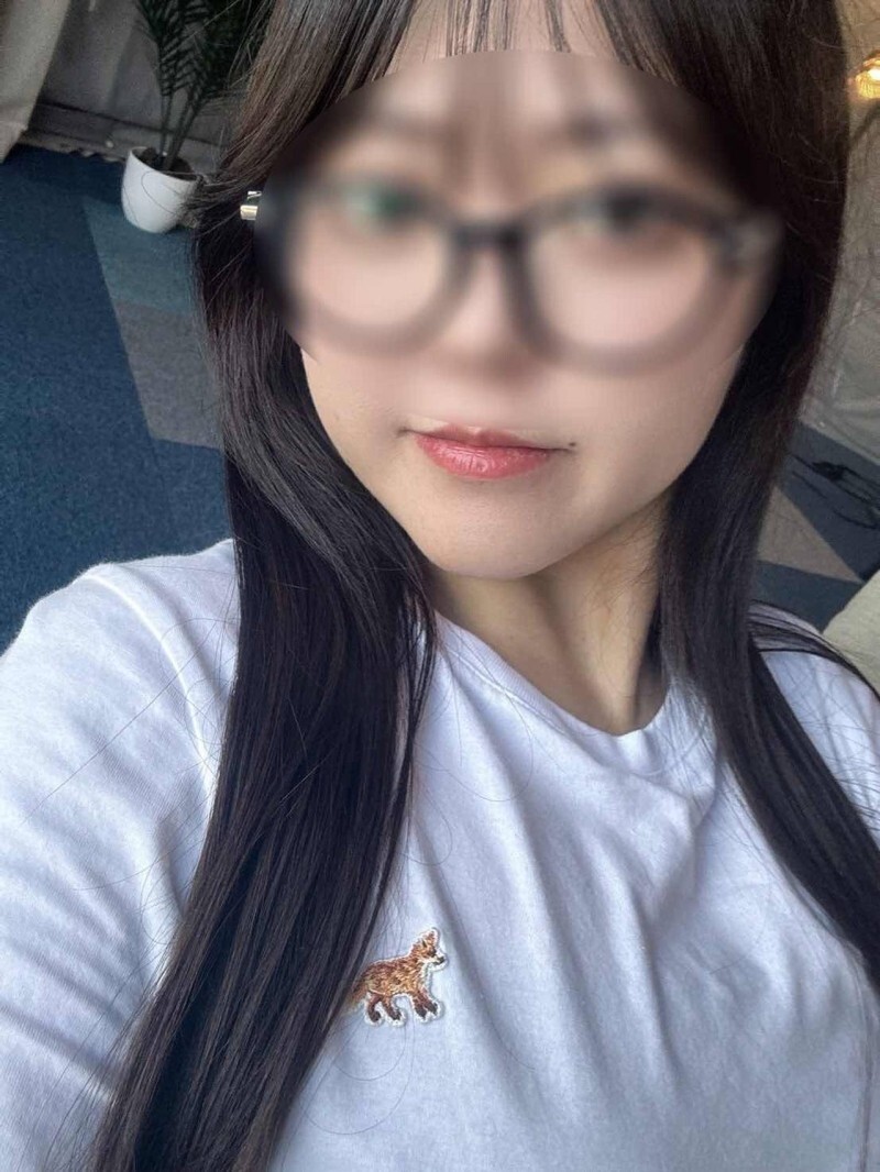 FC2-PPV-4766363 [Completely First Shoot] SSSS-class Transparent No.1 Beauty, Blindfolded, Unexpectedly Creampied by Black Man! Continuous Pistoning Makes Her Cum Deep Inside Her Vagina! Part 1