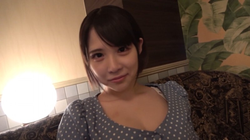 FC2-PPV-4736166 A cute girl I found on a dating site who lifted her hips and twitched, "It feels so good!" She even begged for a creampie at the end ♡