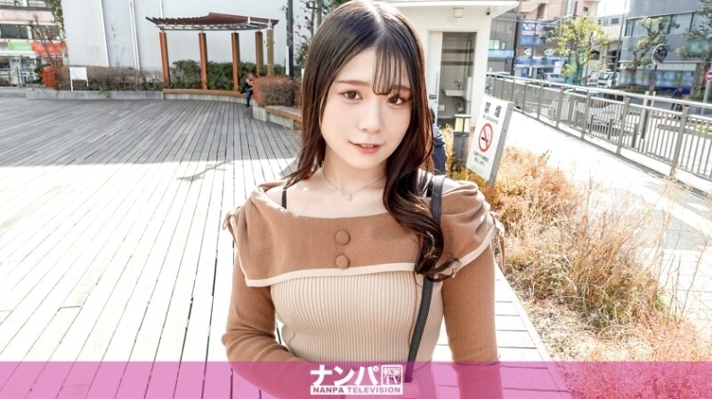 GANA-3216 "Seriously easy going, first shoot. 2180 Unexpected climax during physical fitness test!? I met a fluffy girlfriend in front of Urawa Station before a date and stretched her against my crotch for the sake of my health! I couldn't hold